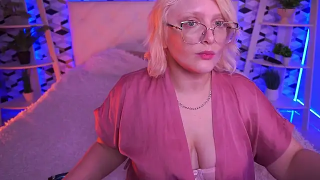 CoolTatis online show from 04.05.26