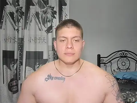 Snapshot of regan_jhonso chatting on 10.24.25 regan jhonso online show from 10.24.25