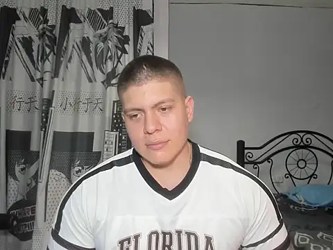 Snapshot of regan_jhonso chatting on 10.26.25 regan jhonso online show from 10.26.25