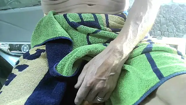 ewuich1 online show from 04.16.26