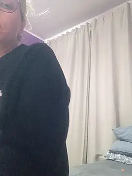 BritneyHudson online show from 09.26.25