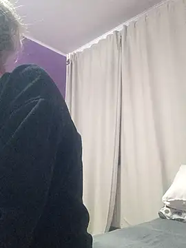 BritneyHudson online show from 10.26.25