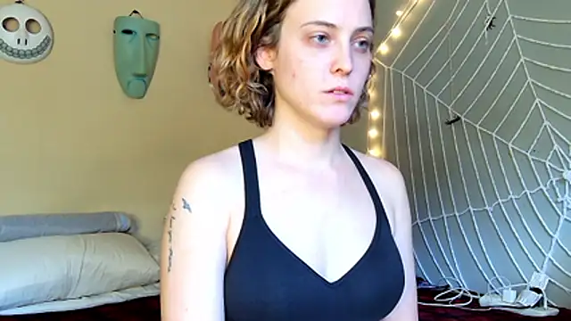 Snapshot of beaubrookeent chatting on 11.02.25 beaubrookeent online show from 11.02.25