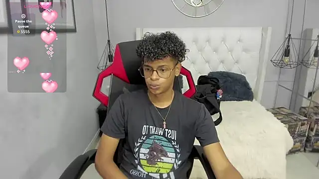 boylittle19cm online show from 09.17.25