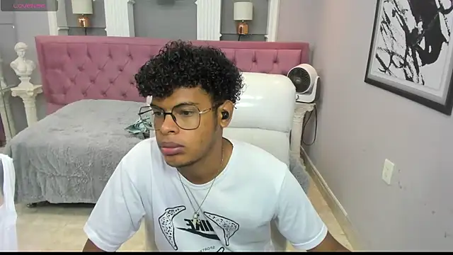 boylittle19cm online show from 10.09.25