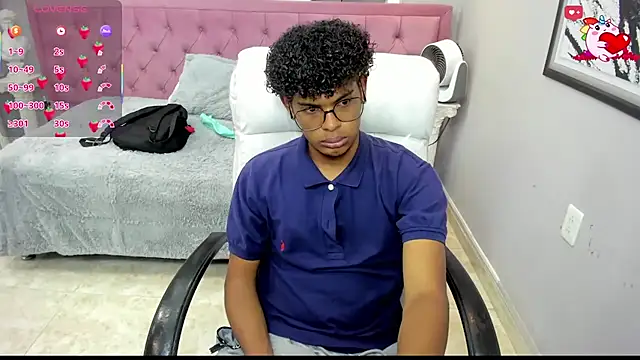 boylittle19cm online show from 10.12.25