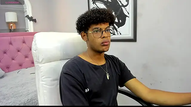 boylittle19cm online show from 10.19.25