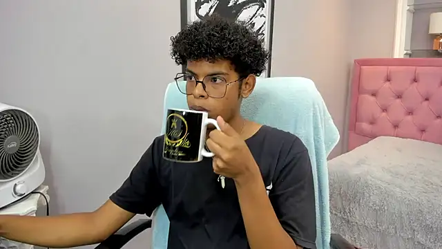 boylittle19cm online show from 10.29.25