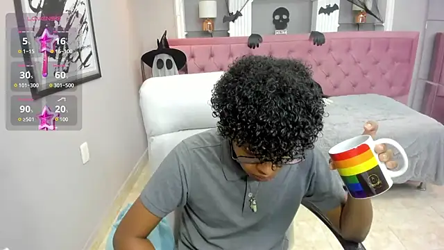 boylittle19cm online show from 10.31.25