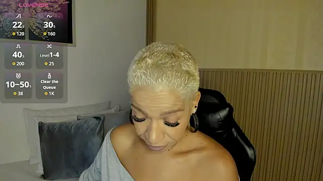 summer night  online show from 04.02.26