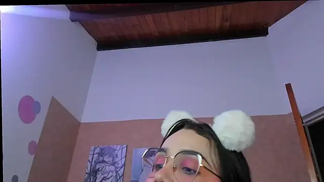 Snapshot of violet_evergarden2 chatting on 01.15.25 violet evergarden2 online show from 01.15.25