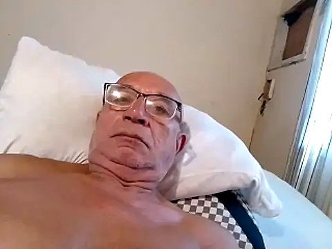 Snapshot of sincuenton24cmts chatting on 11.28.25 sincuenton24cmts online show from 11.28.25