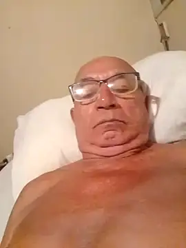 Snapshot of sincuenton24cmts chatting on 12.22.25 sincuenton24cmts online show from 12.22.25