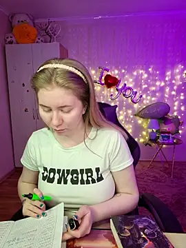 D0nna  online show from 04.02.26