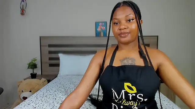 Renee-18 online show from 12.18.24