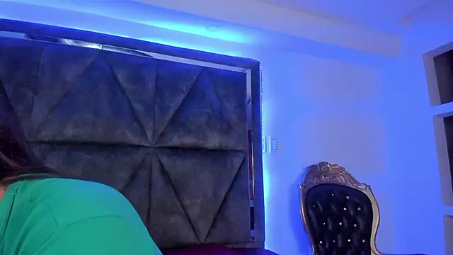 Elsalombardi  online show from 02.10.25