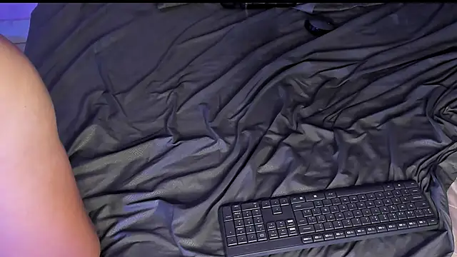 Elsalombardi  online show from 02.26.25