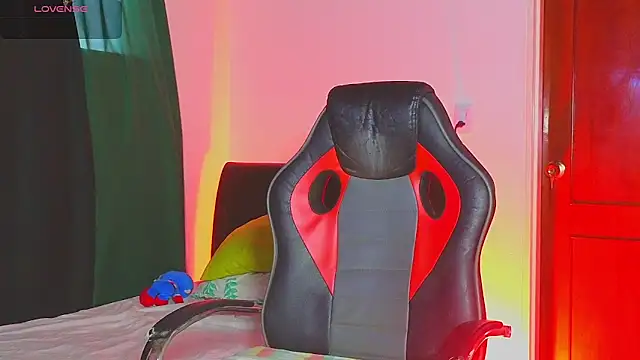 Regansmiths online show from 11.23.25