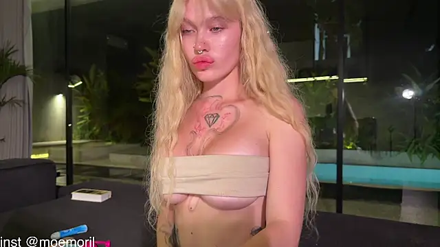 Golden Aline online show from 02.02.26