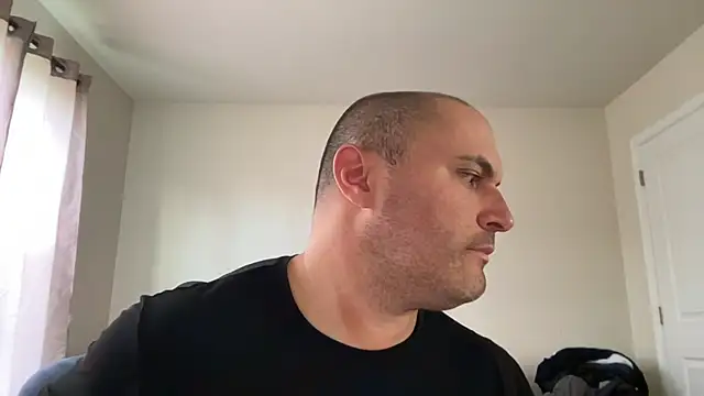 SluggishChase99 online show from 05.01.26