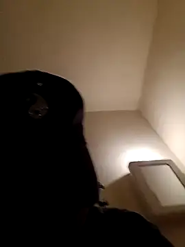 Snapshot of Dj-yefri-pauta chatting on 01.05.25 Dj-yefri-pauta online show from 01.05.25