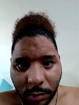 Snapshot of Dj-yefri-pauta chatting on 01.21.25 Dj-yefri-pauta online show from 01.21.25