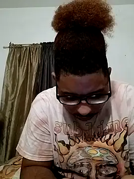 Snapshot of Dj-yefri-pauta chatting on 02.01.25 Dj-yefri-pauta online show from 02.01.25