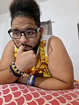 Snapshot of Dj-yefri-pauta chatting on 09.10.25 Dj-yefri-pauta online show from 09.10.25