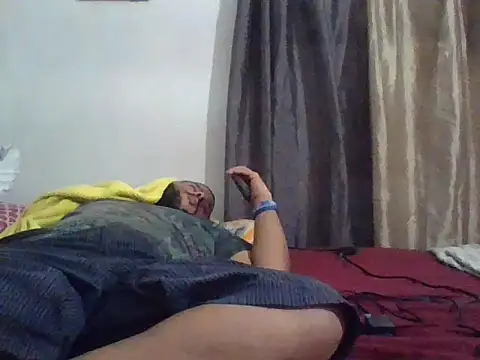 Snapshot of Dj-yefri-pauta chatting on 09.28.25 Dj-yefri-pauta online show from 09.28.25