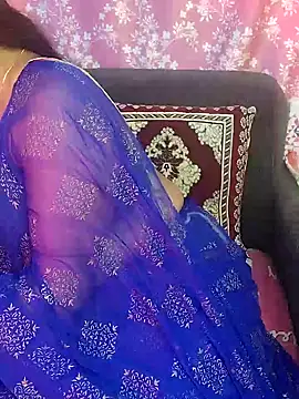 Snapshot of joya_bhabi chatting on 02.15.25 joya bhabi online show from 02.15.25