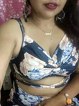 Snapshot of joya_bhabi chatting on 06.12.26 joya bhabi online show from 06.12.26