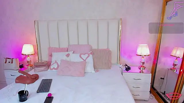 EmmaCrush online show from 04.07.26