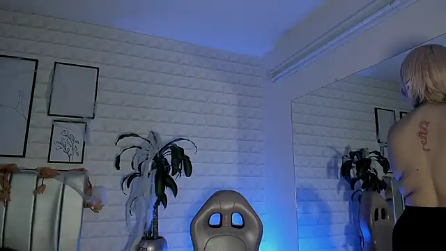 bella-green online show from 10.27.25