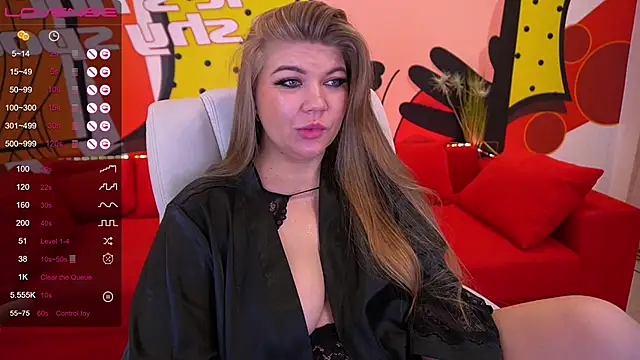 Snapshot of GabbieJay chatting on 01.05.25 GabbieJay online show from 01.05.25