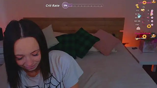 Snapshot of Hayle_Hill chatting on 10.15.25 Hayle Hill online show from 10.15.25