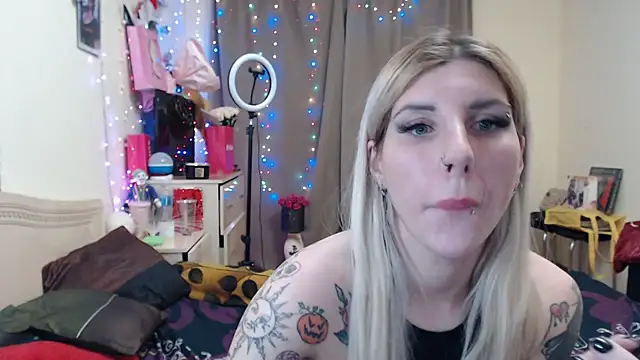 BLACKPeonyy online show from 11.03.25