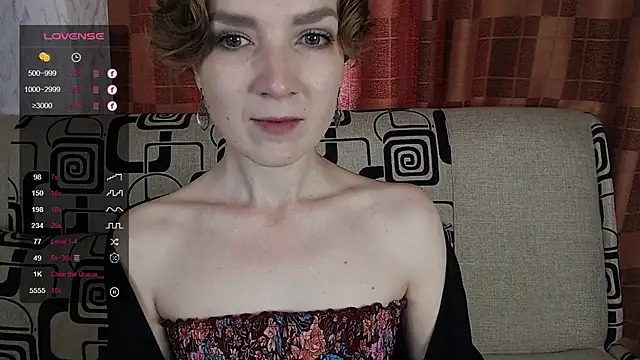 Snapshot of TinaWince chatting on 06.21.26 TinaWince online show from 06.21.26