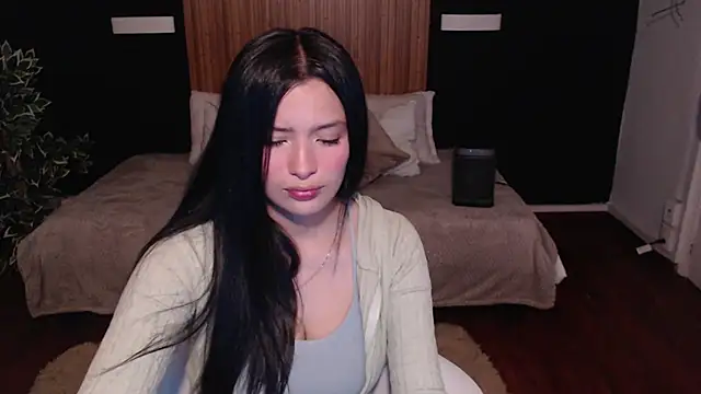 Snapshot of dafne_bss chatting on 03.04.25 dafne bss online show from 03.04.25