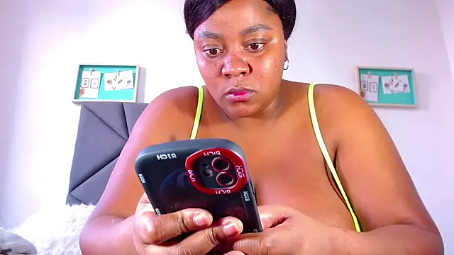 LAISYBROWNX online show from 12.09.24