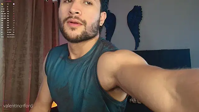 Snapshot of Valentinoford chatting on 03.03.26 Valentinoford online show from 03.03.26