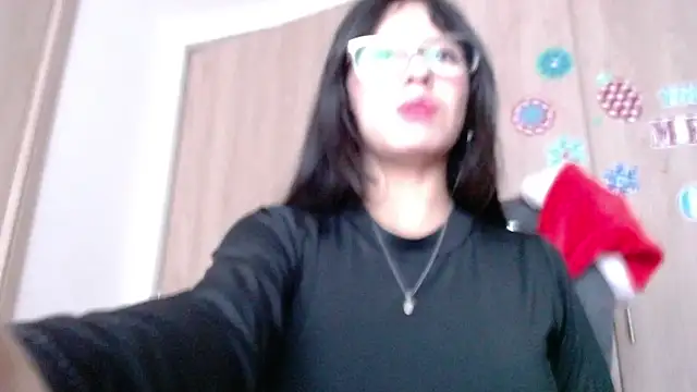 Snapshot of evatits_1 chatting on 01.04.25 evatits 1 online show from 01.04.25
