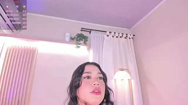 Snapshot of mara_brooks chatting on 11.22.25 mara brooks online show from 11.22.25