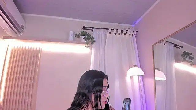 Snapshot of mara_brooks chatting on 01.07.26 mara brooks online show from 01.07.26