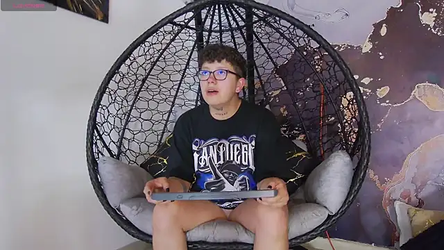 alex noa online show from 09.20.25