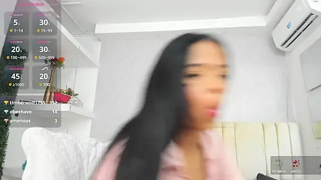 Snapshot of amaia_baez chatting on 01.07.25 amaia baez online show from 01.07.25