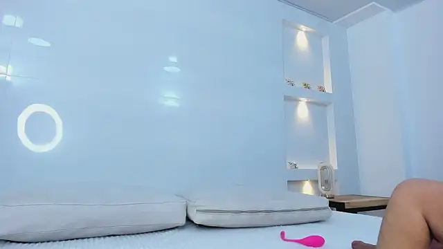 Dalia-Prada online show from 12.19.25