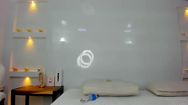 Dalia-Prada online show from 12.22.25