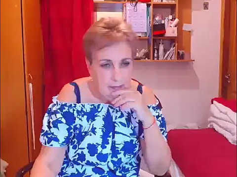 Victoria5643 online show from 11.24.25