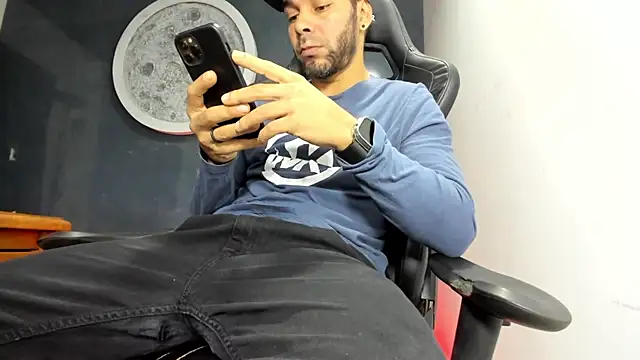 Bryan Bronx online show from 03.08.25