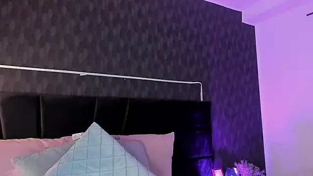 Snapshot of Anneth__M chatting on 01.25.25 Anneth M online show from 01.25.25